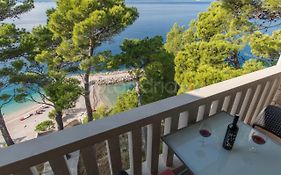Beachview Apt Dragienne With Free Parking